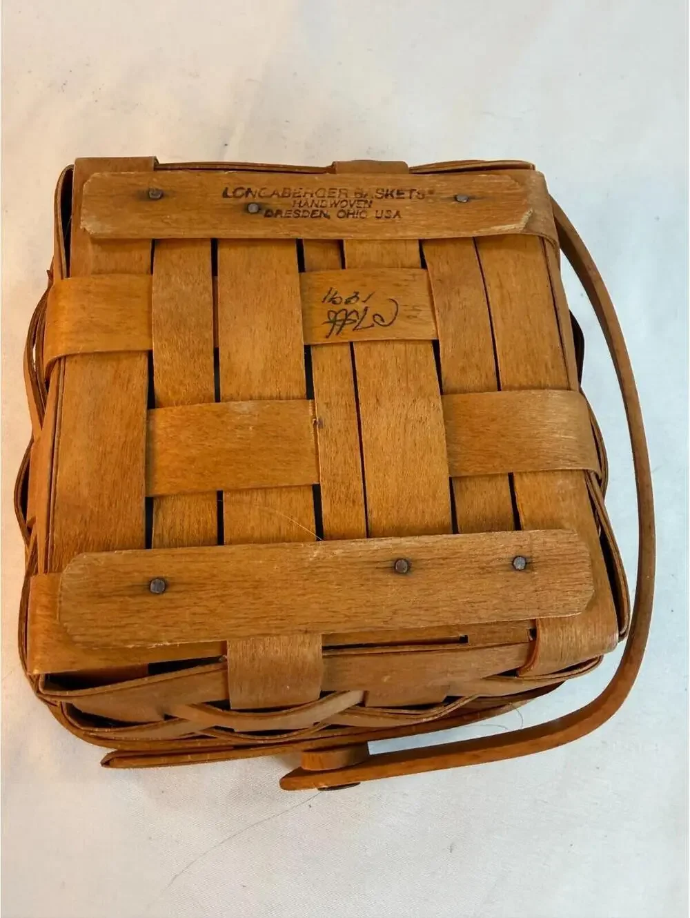 1991 Longaberger Small Berry Basket w/Swinging Handle 6.5
